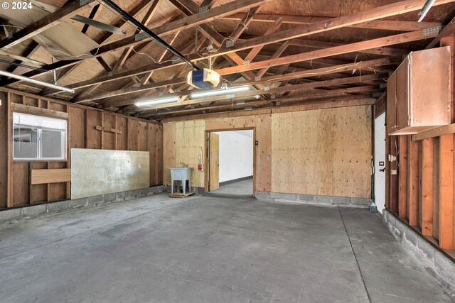 2746 Colorado St, Longview, WA 98632 - garage with a garage door opener