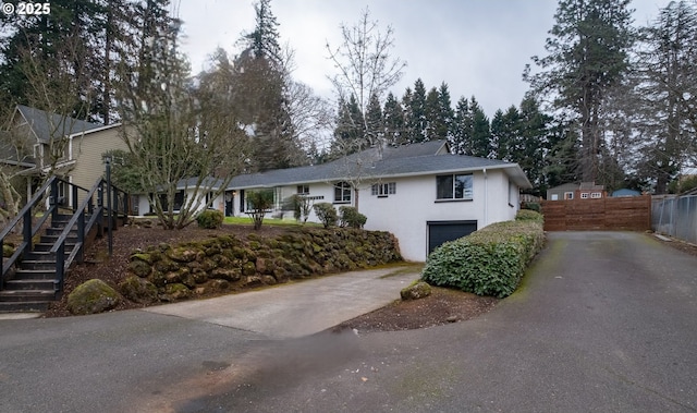 view of front facade featuring a garage