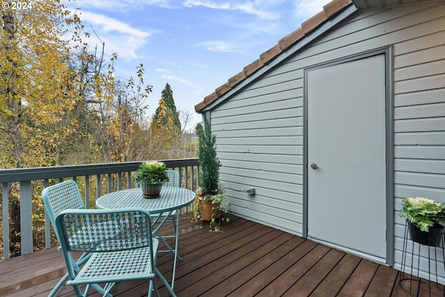 view of wooden deck