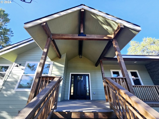 view of property entrance