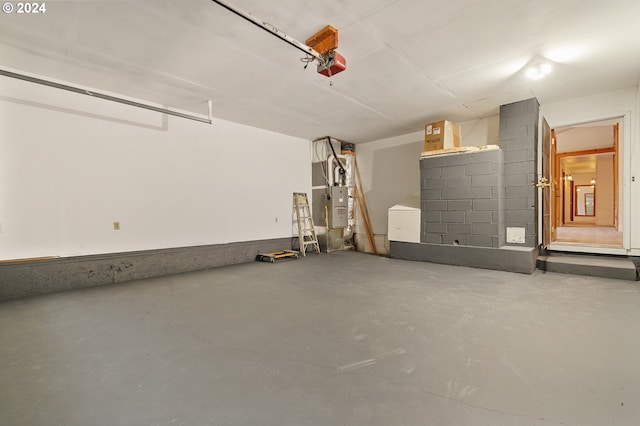 42 Fellers Rd, Carson, WA 98610 - garage featuring a garage door opener