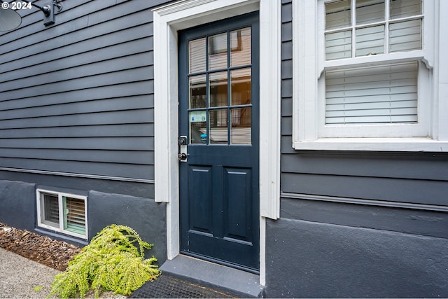 view of property entrance