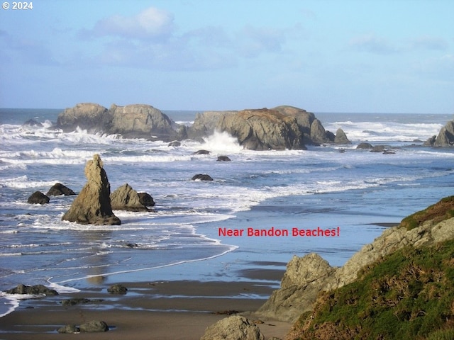 848 Seacrest Dr, Bandon, OR 97411