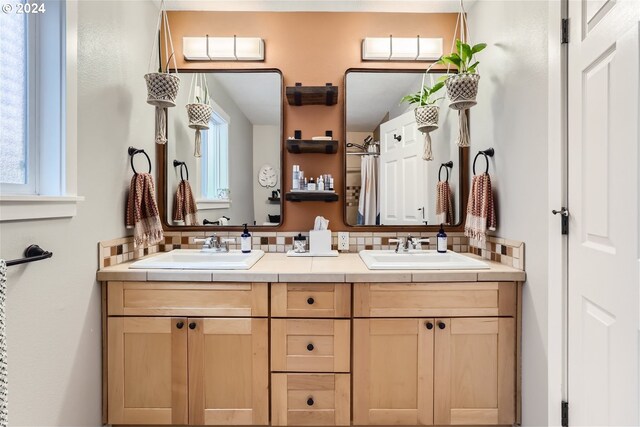 bathroom with toilet, a textured ceiling, curtained shower, and hardwood / wood-style flooring