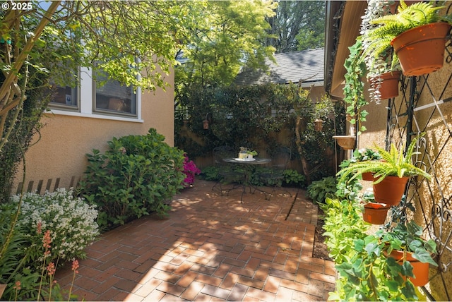 2130 NE Klickitat St, Portland, OR 97212 - view of patio
