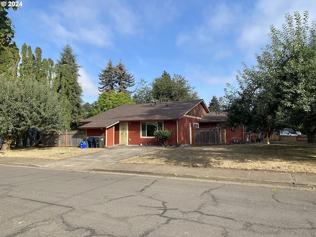 view of front of property