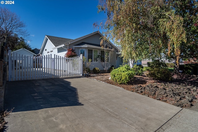 view of front of property