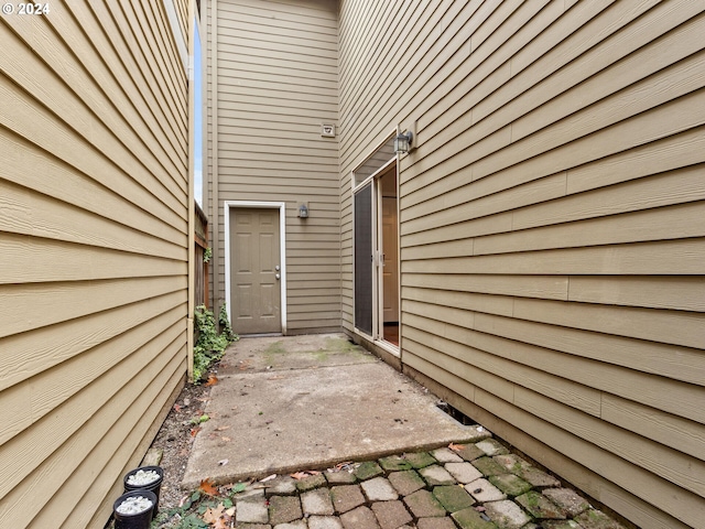 view of entrance to property