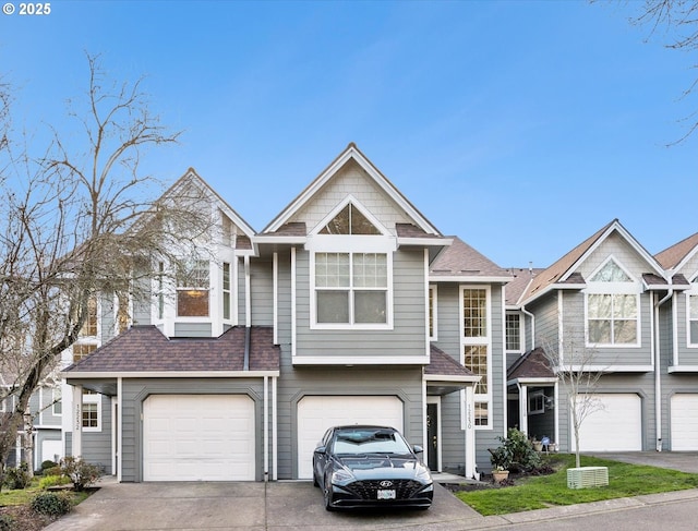 view of front facade with a garage