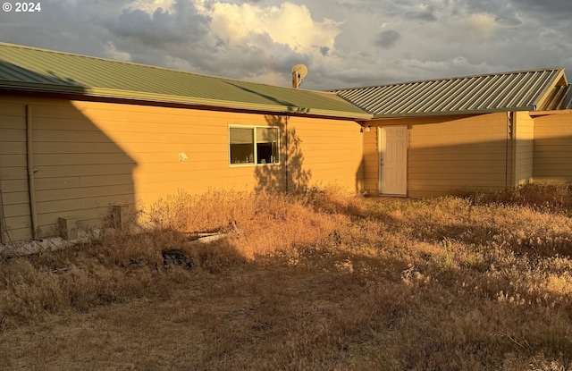 view of property exterior