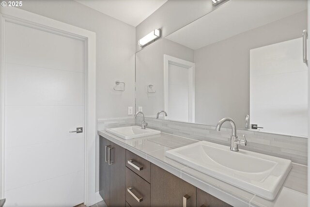 13560 SW Whitworth Ct, Beaverton, OR 97005 - bathroom featuring double vanity