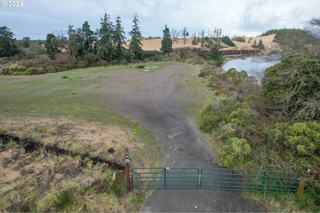 92851 Trans Pacific Ln, North Bend, OR 97459