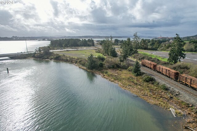 92851 Trans Pacific Ln, North Bend, OR 97459