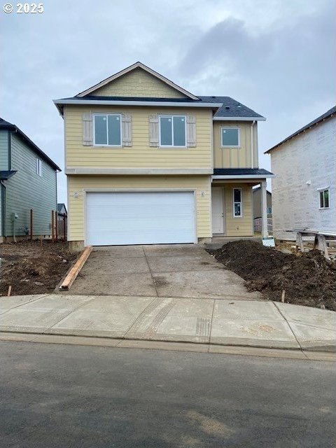 view of front facade with a garage