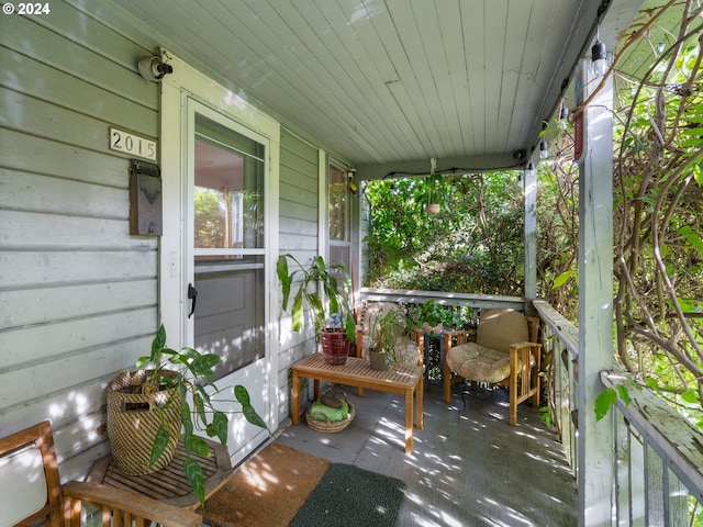 exterior space featuring a porch