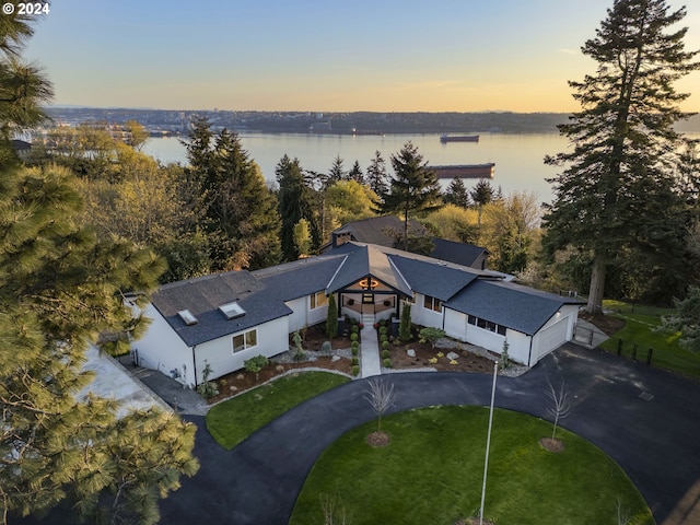2356 NE Browns Point Blvd, Tacoma, WA 98422 - aerial view featuring a water view