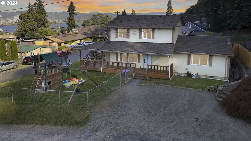 view of front of property with covered porch