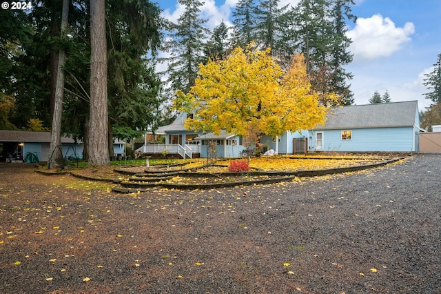 view of front facade with a porch