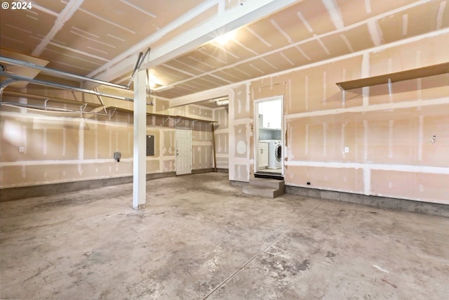 3501 SE 171st Ave, Vancouver, WA 98683 - garage featuring washer / clothes dryer