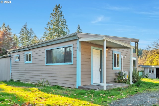 exterior space featuring a yard