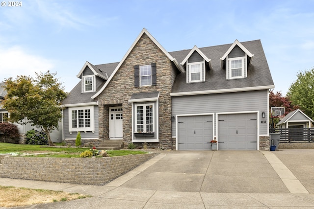 view of front facade featuring a garage