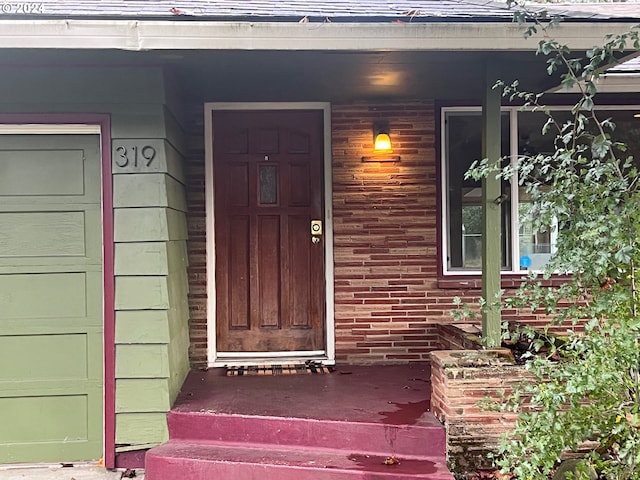 319 Charlotte Way, Vancouver, WA 98664 - doorway to property with a porch