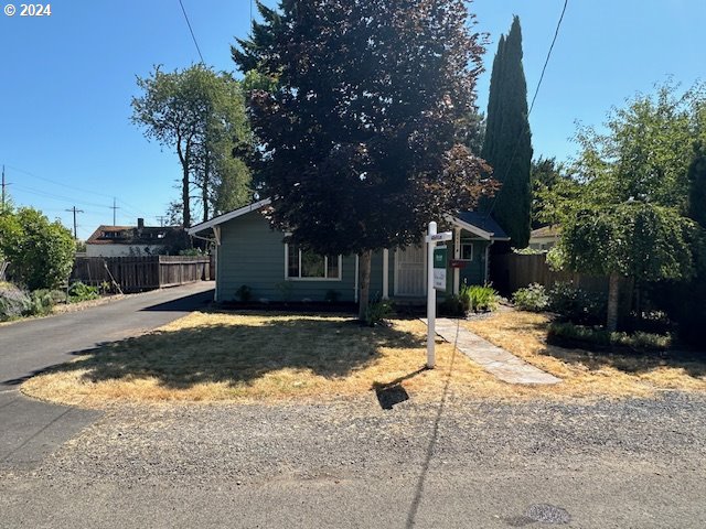 view of front of home