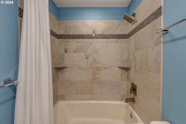 bathroom featuring shower / bath combo