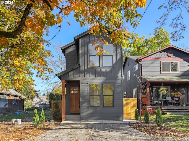 view of front of house with covered porch