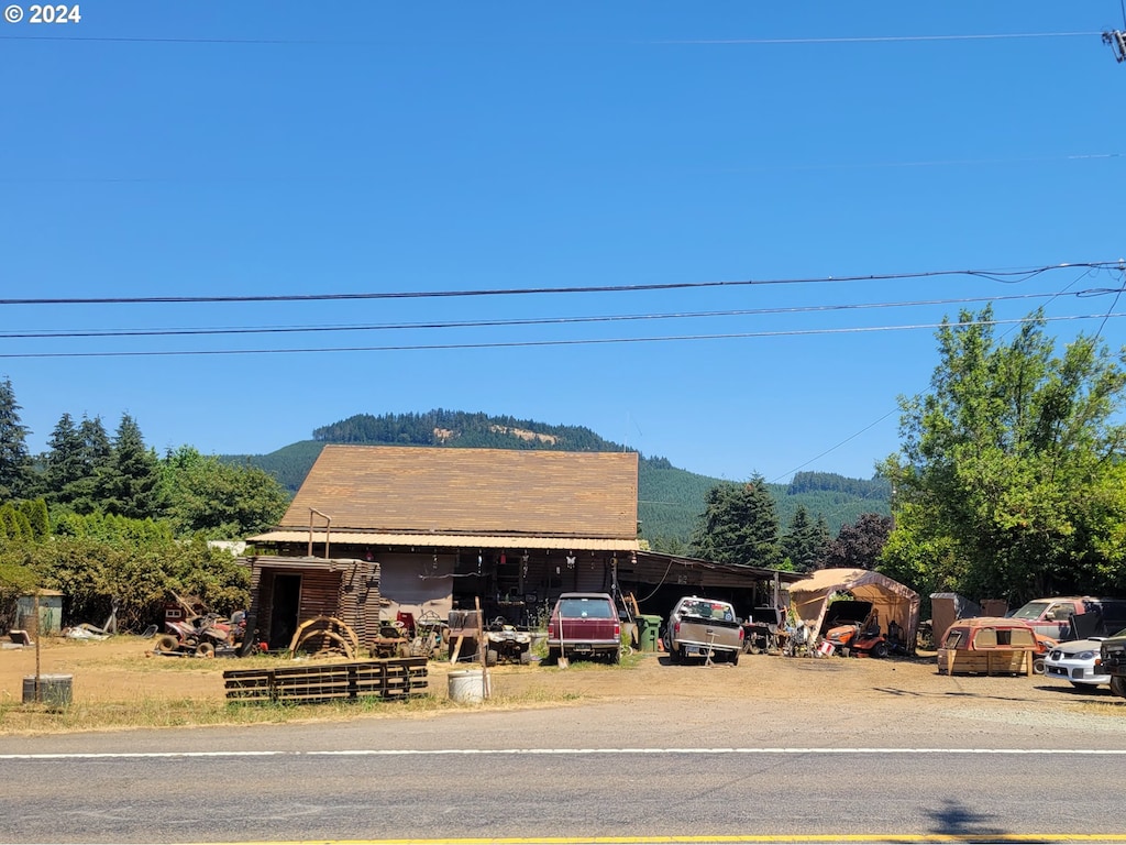 view of front of house