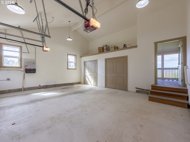 32227 Seascape Ln, Cannon Beach, OR 97110 - garage featuring a garage door opener
