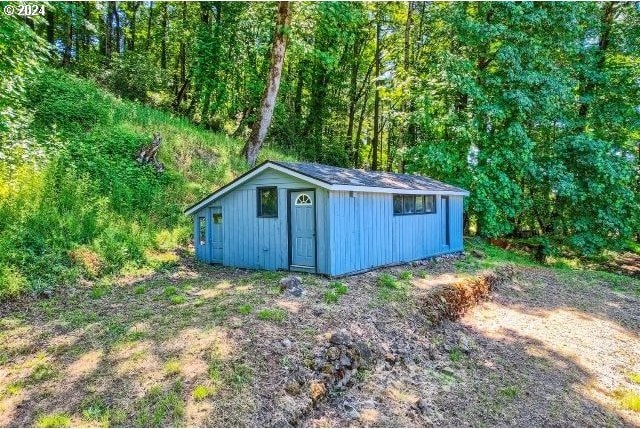 view of outbuilding