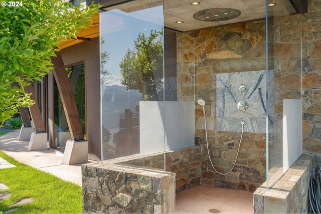 bathroom featuring walk in shower