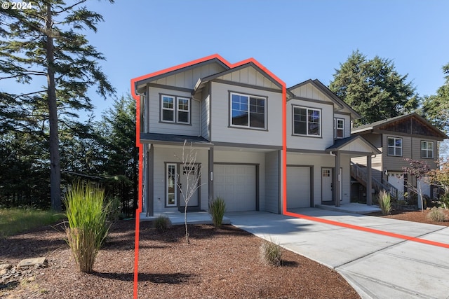 view of front facade with a garage