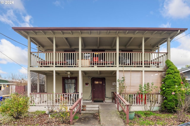 view of front of home featuring a porch