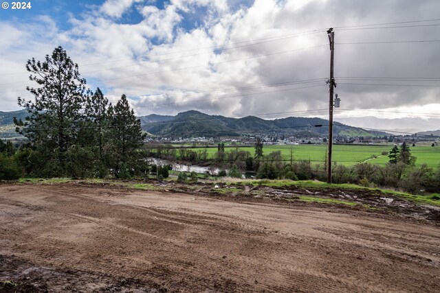 1955 Weaver Rd, Myrtle Creek, OR 97457