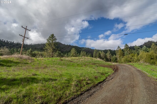 1955 Weaver Rd, Myrtle Creek, OR 97457