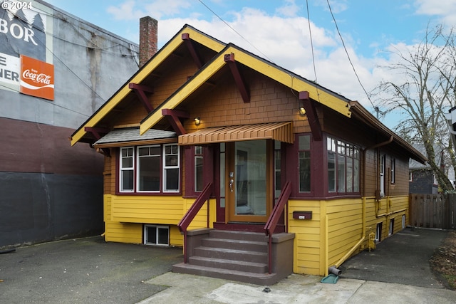 view of front of property