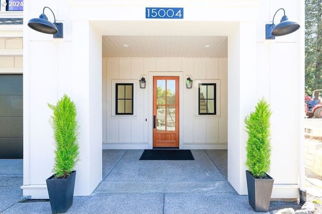 15004 SW 141st Ave, Portland, OR 97224 - entrance to property with board and batten siding