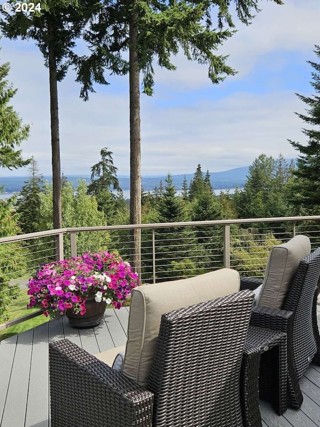 deck with outdoor lounge area