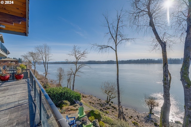 15421 SE Rivershore Dr, Vancouver, WA 98683 - property view of water
