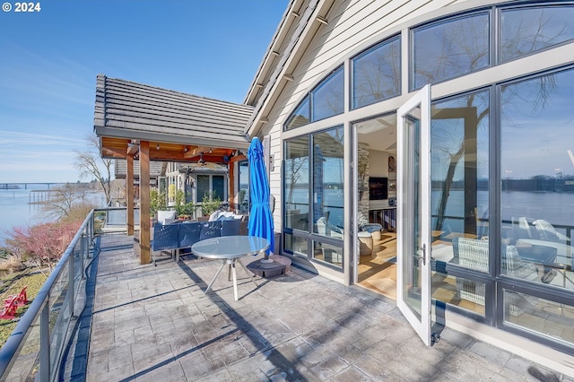15421 SE Rivershore Dr, Vancouver, WA 98683 - balcony featuring a water view