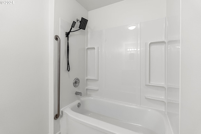 bathroom featuring shower / bath combination