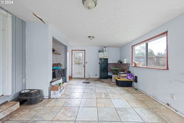 2051 N Park Ave, Eugene, OR 97404 - foyer entrance featuring plenty of natural light and a textured ceiling
