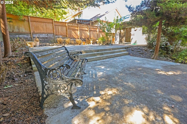 3794 Wilshire Ln, Eugene, OR 97405 - view of patio / terrace with fence