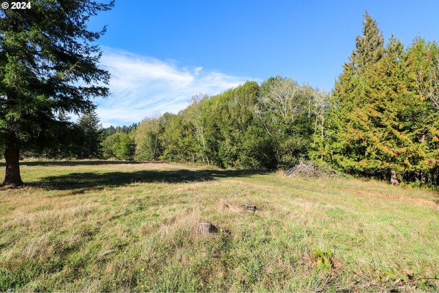 2 Stian Smith Rd, Coos Bay, OR 97420