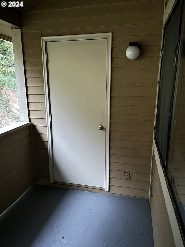 property entrance with a balcony