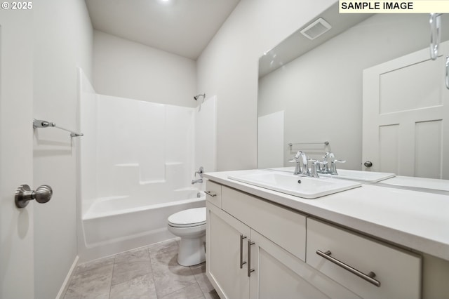 full bath featuring visible vents, toilet, vanity, shower / tub combination, and baseboards