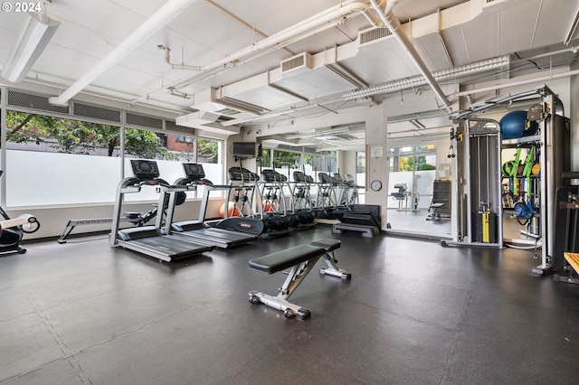 workout area with a healthy amount of sunlight