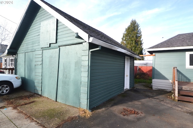 view of outbuilding